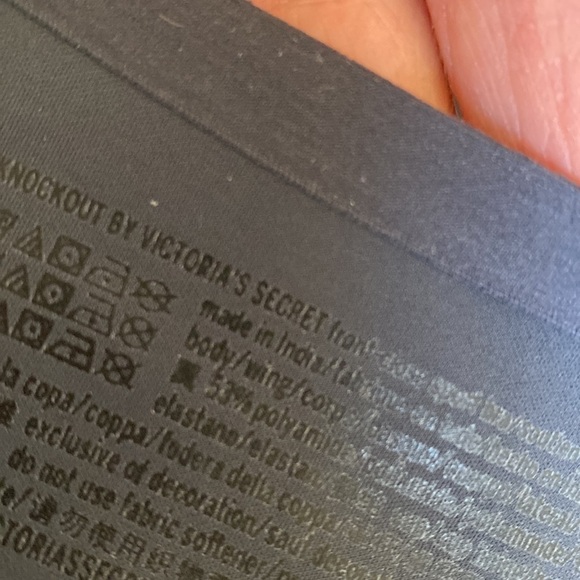 Victoria Secret on Point Bra , zip front gold detail.supportive. Size 34B - Picture 6 of 7